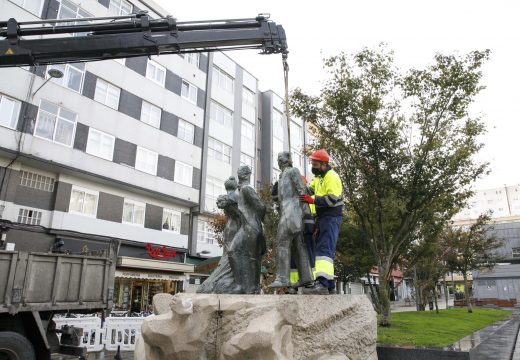 O Monumento aos Liberais regresa á praza das Conchiñas despois de sete anos almacenado